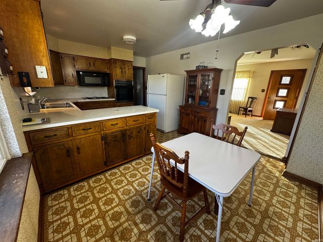 2807 N Red Bank Road, Evansville, IN 47720