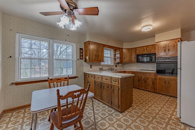 2807 N Red Bank Road, Evansville, IN 47720