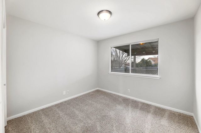 214 Crystal Knoll BLVD, Georgetown, TX 78626