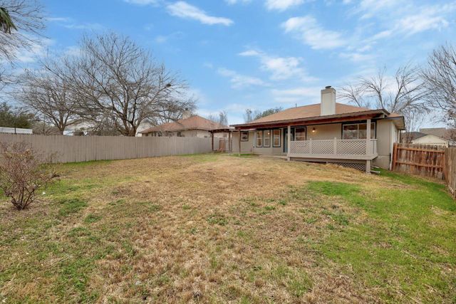 214 Crystal Knoll BLVD, Georgetown, TX 78626