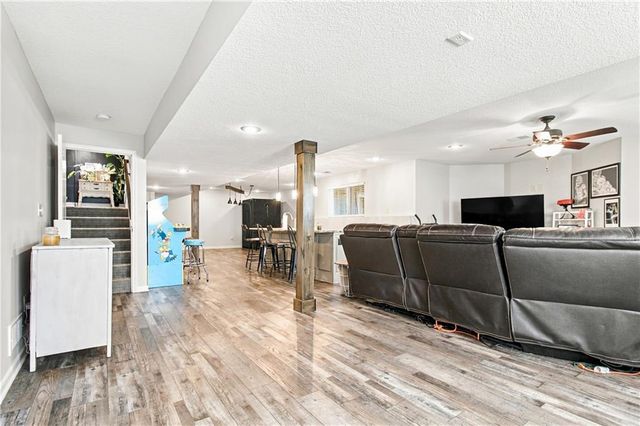 1115 N Glenview Avenue, Independence, MO 64056
