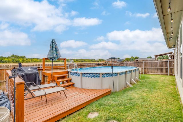 1428 Doe Meadow Drive, Fort Worth, TX 76028