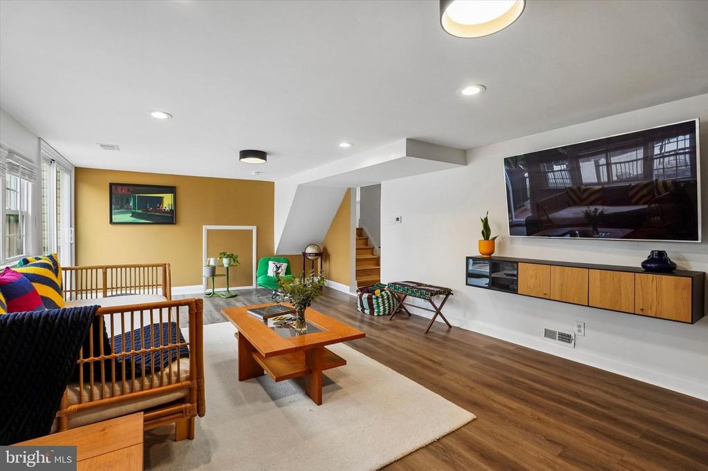 2351 N PARKVIEW DR, WEST NORRITON, PA 19403 — photo 5