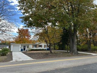 707 N Maple Street, Saugatuck Twp, MI 49453