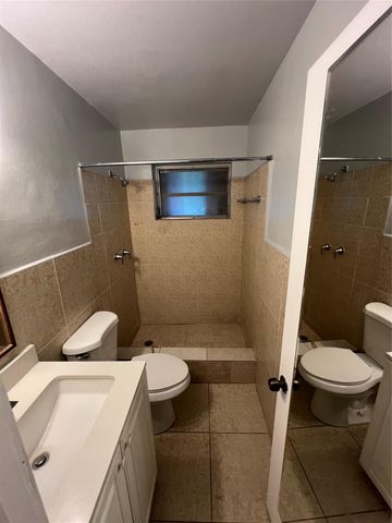 5891 NE 18th Avenue 2, Fort Lauderdale, FL 33334