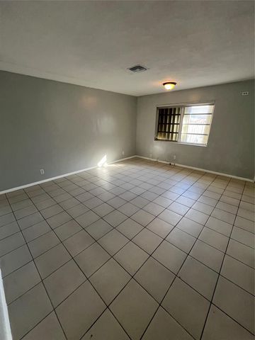 5891 NE 18th Avenue 2, Fort Lauderdale, FL 33334