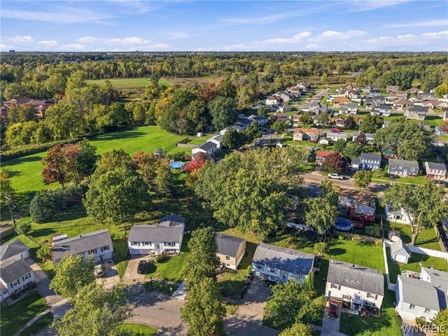 108 West Toulon Drive, Cheektowaga, NY 14227