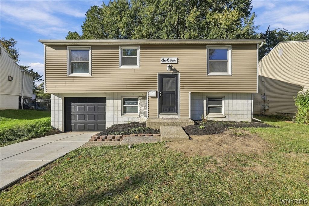 108 West Toulon Drive, Cheektowaga, NY 14227