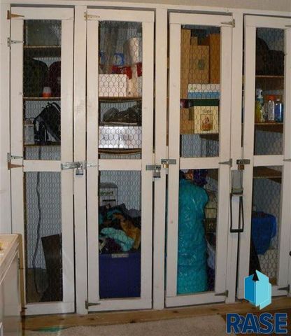 3005 S Cliff Ave Avenue, Sioux Falls, SD 57105