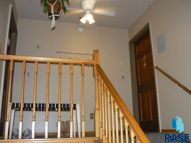 3005 S Cliff Ave Avenue, Sioux Falls, SD 57105