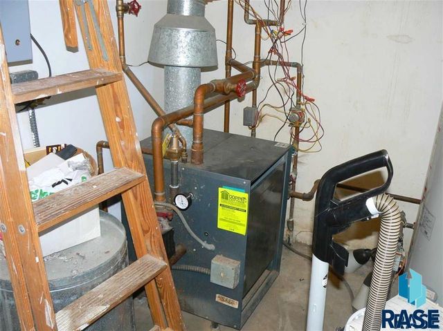 3005 S Cliff Ave Avenue, Sioux Falls, SD 57105