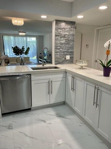 1266 S Military Trl 514, Deerfield Beach, FL 33442