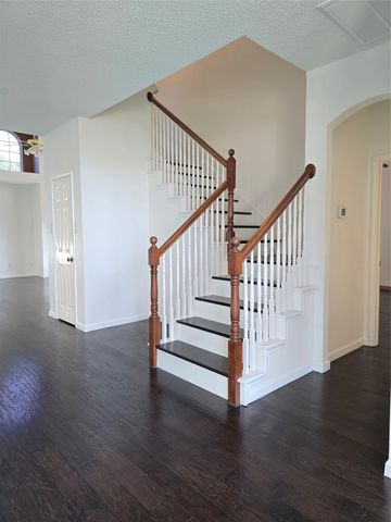 1516 Fallcreek Court, Allen, TX 75002