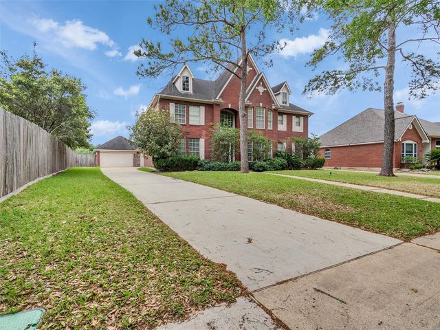 4510 Chestnut Meadow Drive, Sugar Land, TX 77479