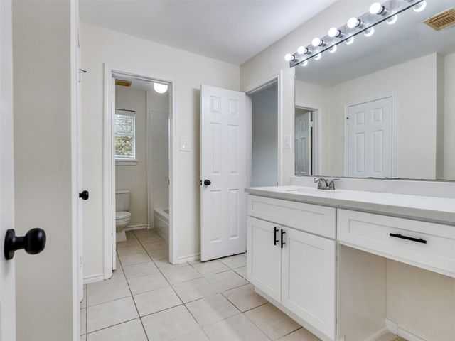 4510 Chestnut Meadow Drive, Sugar Land, TX 77479