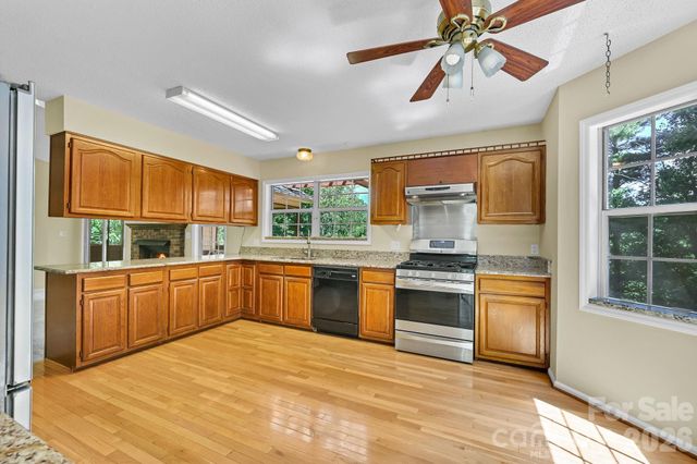 31 Surrey Run, Asheville, NC 28803