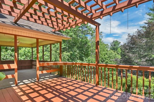 31 Surrey Run, Asheville, NC 28803
