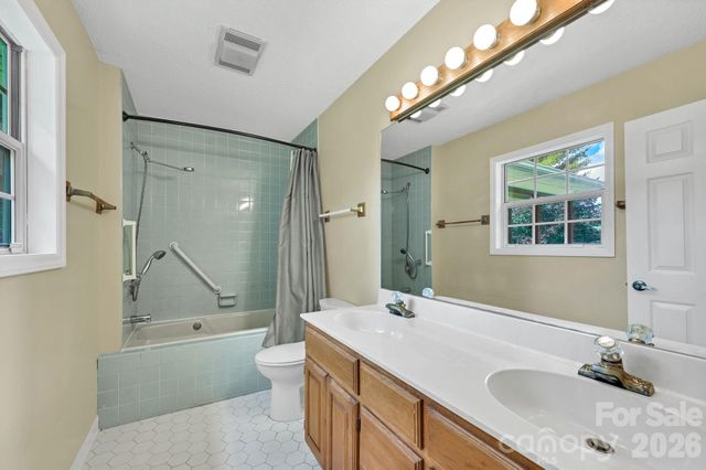 31 Surrey Run, Asheville, NC 28803
