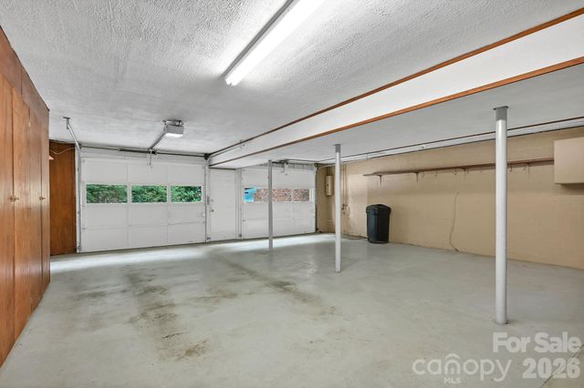 31 Surrey Run, Asheville, NC 28803