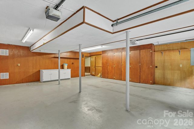 31 Surrey Run, Asheville, NC 28803