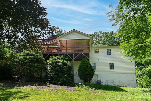 31 Surrey Run, Asheville, NC 28803