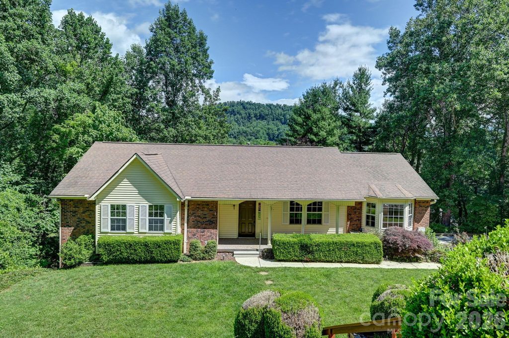 31 Surrey Run, Asheville, NC 28803