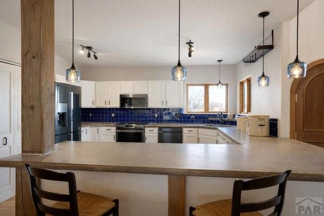 310 E Francisco St, La Veta, CO 81055