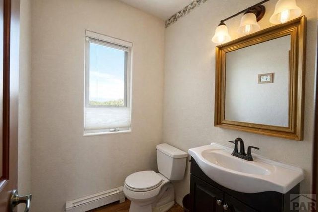 310 E Francisco St, La Veta, CO 81055