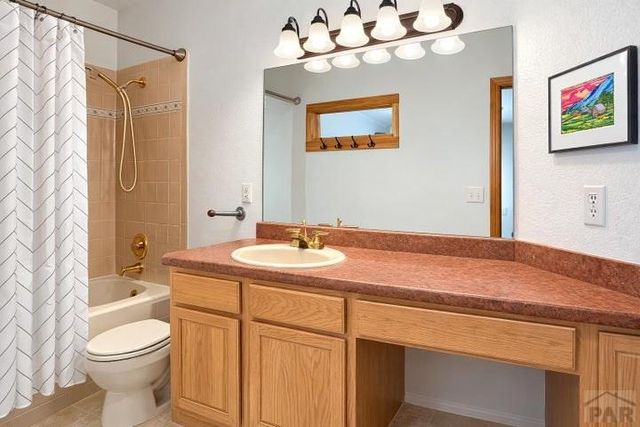 310 E Francisco St, La Veta, CO 81055