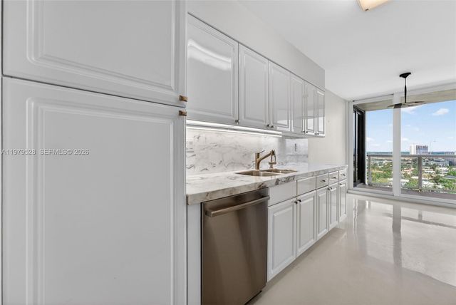 3600 Yacht Club Dr 1802, Aventura, FL 33180