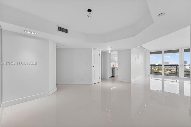 3600 Yacht Club Dr 1802, Aventura, FL 33180