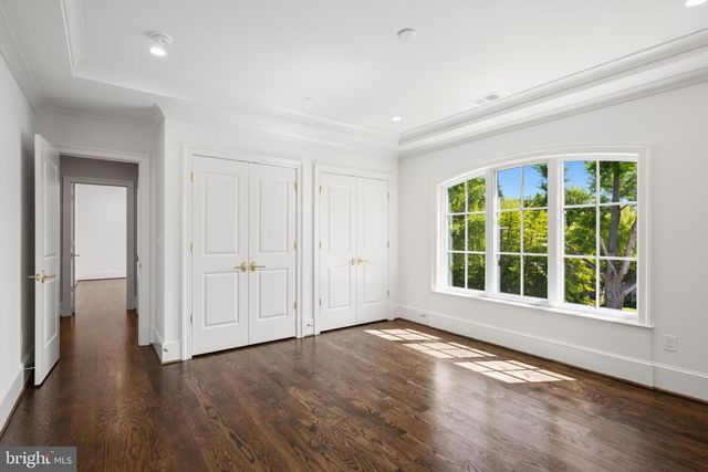 3022 44TH PL NW, Washington, DC 20016
