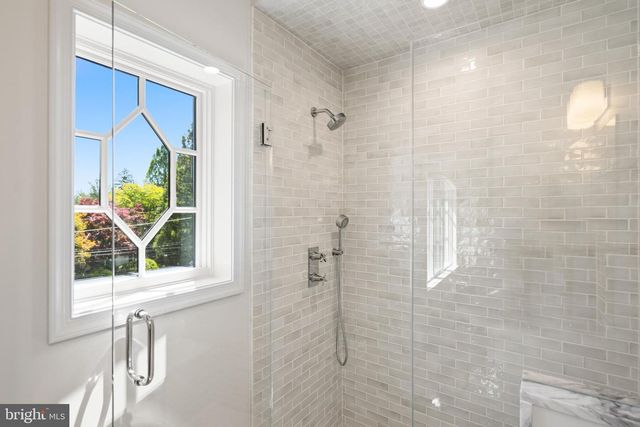 3022 44TH PL NW, Washington, DC 20016