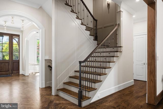 3022 44TH PL NW, Washington, DC 20016