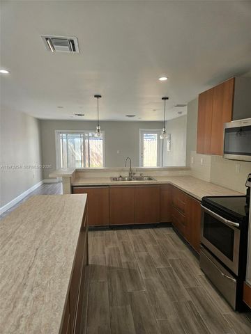 3906 NW 207th St Rd 3906, Miami Gardens, FL 33055