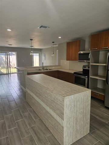 3906 NW 207th St Rd 3906, Miami Gardens, FL 33055