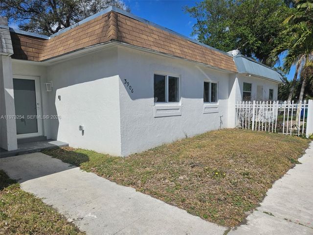 3906 NW 207th St Rd 3906, Miami Gardens, FL 33055