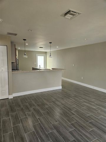 3906 NW 207th St Rd 3906, Miami Gardens, FL 33055