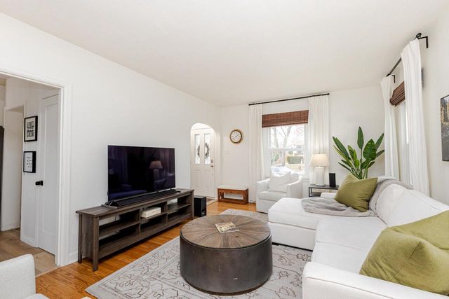 3646 S 14th STREET, Milwaukee, WI 53221