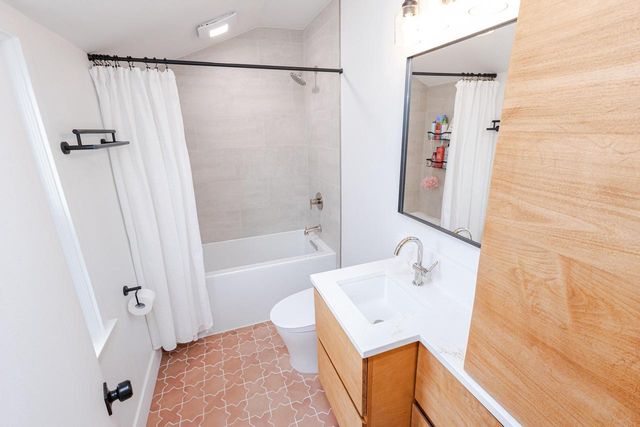 3646 S 14th STREET, Milwaukee, WI 53221