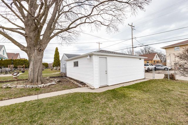 3646 S 14th STREET, Milwaukee, WI 53221