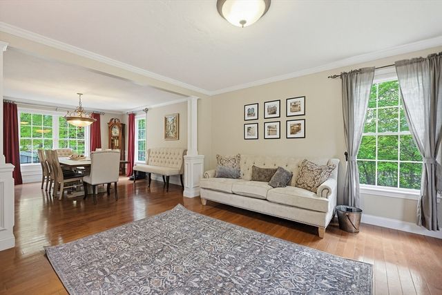 42 Shining Rock Dr, Northbridge, MA 01534
