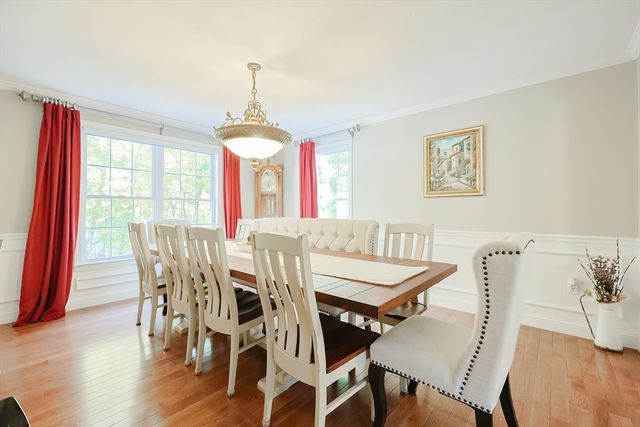 42 Shining Rock Dr, Northbridge, MA 01534
