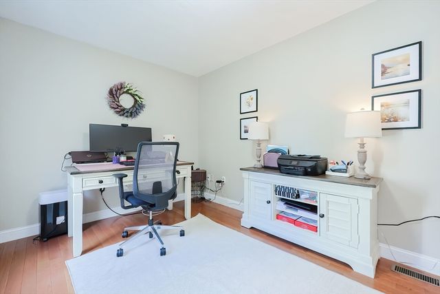 42 Shining Rock Dr, Northbridge, MA 01534