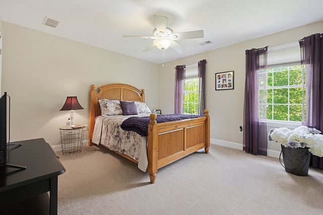 42 Shining Rock Dr, Northbridge, MA 01534