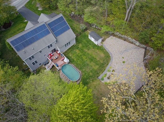 42 Shining Rock Dr, Northbridge, MA 01534