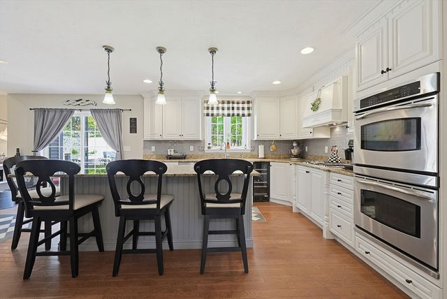 42 Shining Rock Dr, Northbridge, MA 01534
