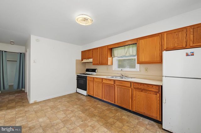470 SHERIDAN AVE, Vineland, NJ 08360