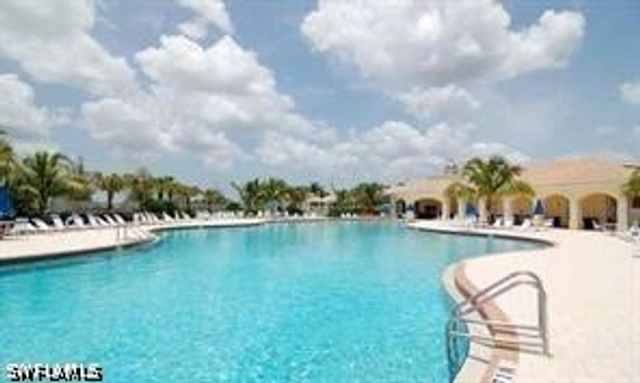 3687 El Segundo CT, Naples, FL 34109