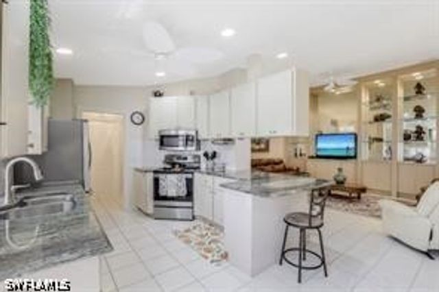 3687 El Segundo CT, Naples, FL 34109